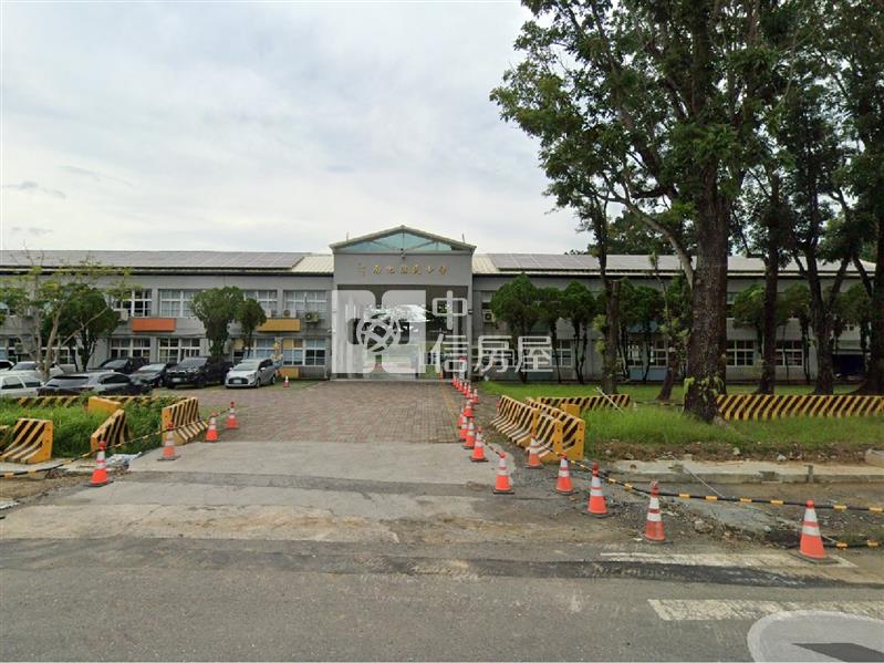 南化彌勒慈院旁5.8甲農地(專)房屋室內格局與周邊環境