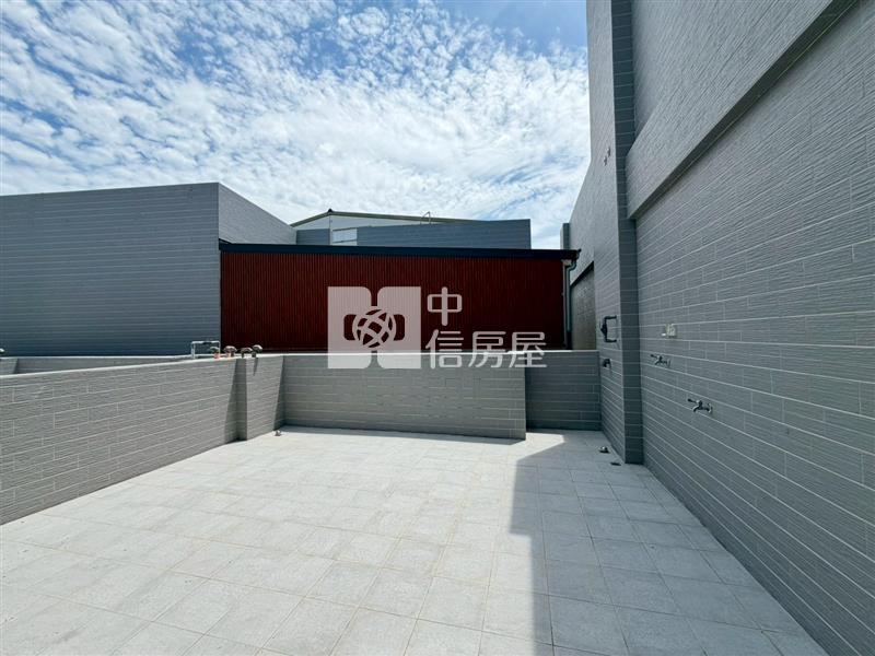 新市器宇非凡輕屋齡雙車別墅(A)房屋室內格局與周邊環境