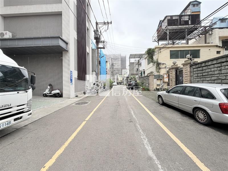 新竹獨棟科技企業電梯廠房房屋室內格局與周邊環境