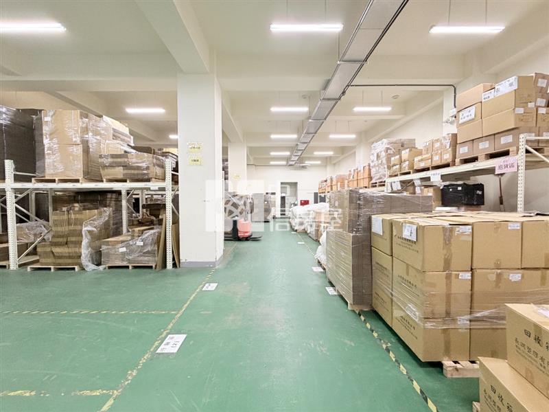新竹獨棟科技企業電梯廠房房屋室內格局與周邊環境