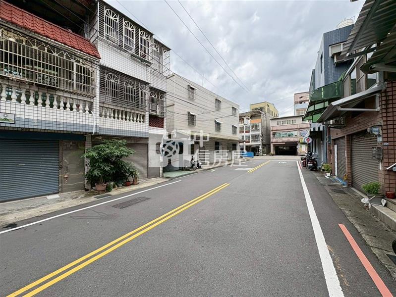 南勢國小雙車美透天房屋室內格局與周邊環境