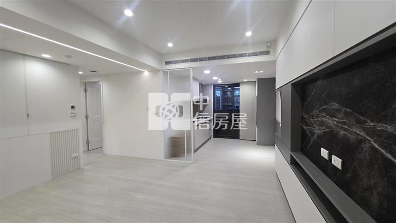 大園國際高中兩房+車位房屋室內格局與周邊環境