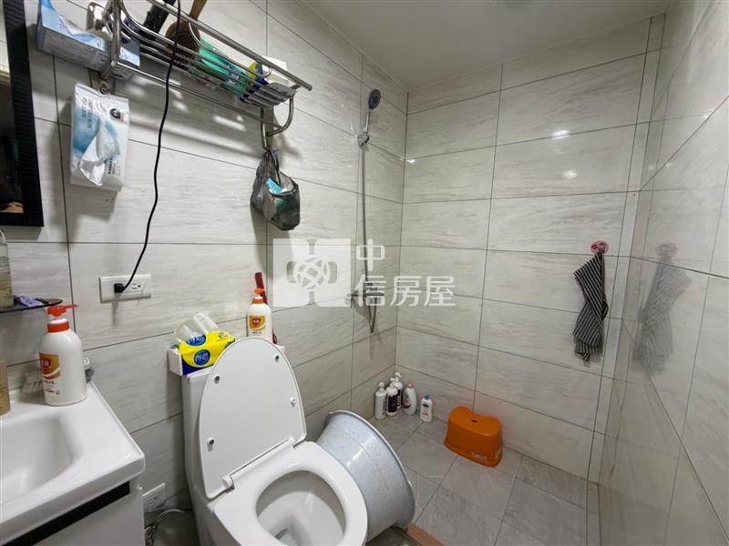 華勛榮民南路透天房屋室內格局與周邊環境
