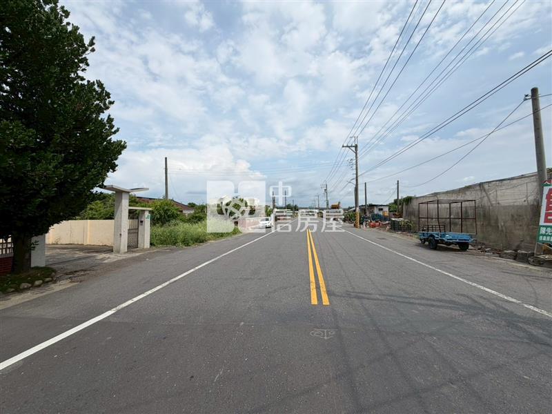 善化雙面臨路有水有電三角窗農地房屋室內格局與周邊環境