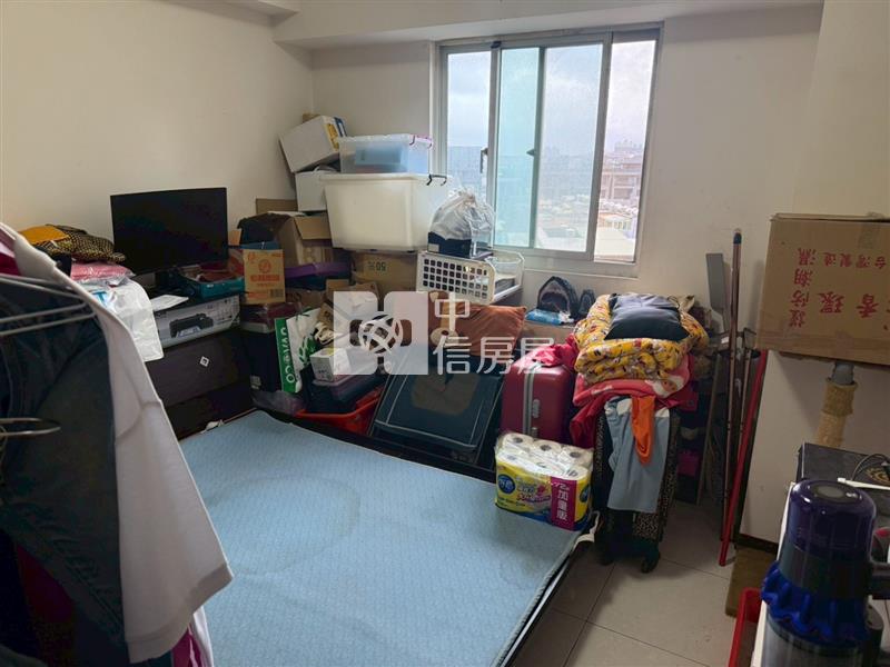 藝文世紀風華4房車房屋室內格局與周邊環境
