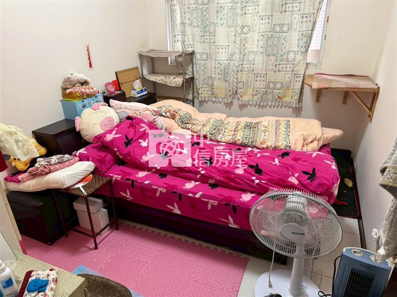 藝文世紀風華4房車房屋室內格局與周邊環境