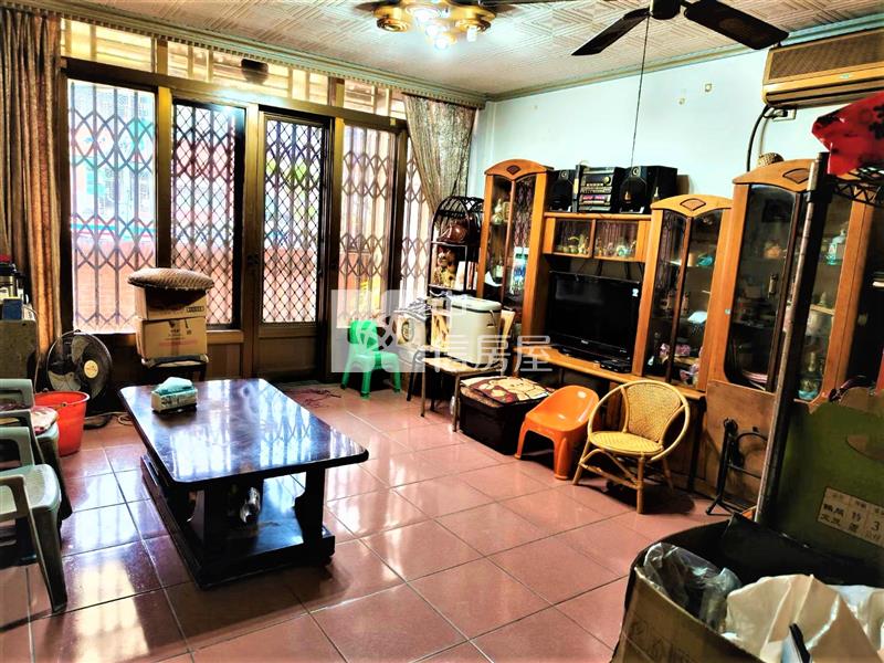 山仔頂黃金透店/核心地段.稀有釋出房屋室內格局與周邊環境
