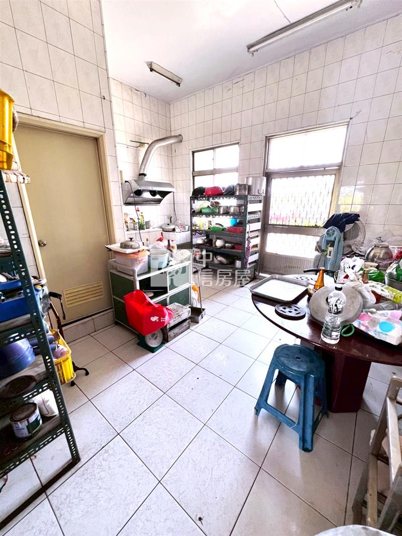 B1-85近車站的志航路店住房屋室內格局與周邊環境