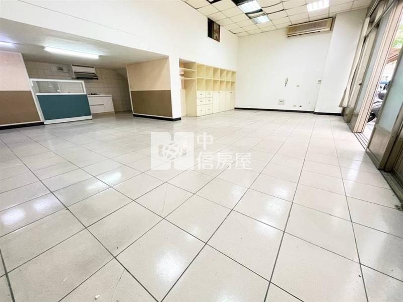 一點利市場大面寬金店(專任)房屋室內格局與周邊環境