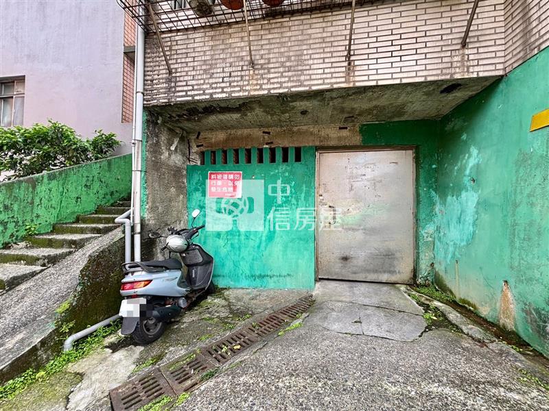 新西街現代美學日光宅房屋室內格局與周邊環境