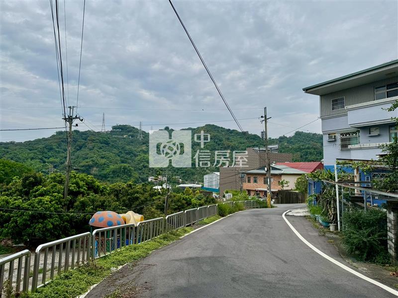 霧峰大面寬11米82坪丙建房屋室內格局與周邊環境