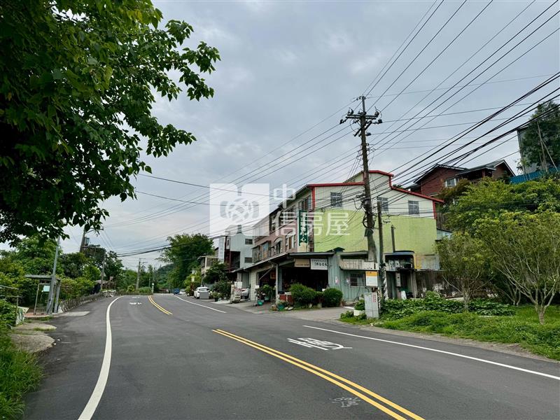 霧峰大面寬11米82坪丙建房屋室內格局與周邊環境