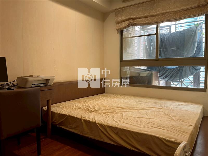 亞灣景觀次高樓三房+平車房屋室內格局與周邊環境