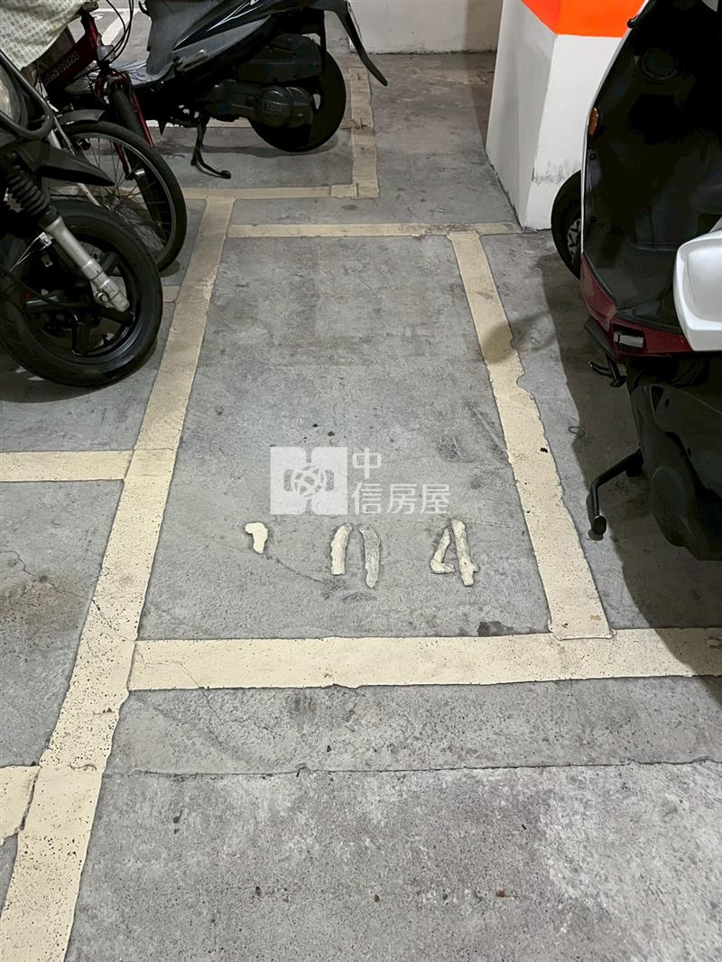 亞灣景觀次高樓三房+平車房屋室內格局與周邊環境