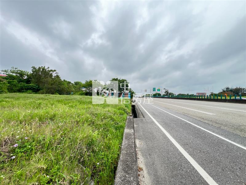 竹南正30米路旁一般農地(方正平坦)房屋室內格局與周邊環境