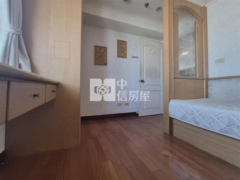 安南台南第一 三房樓中樓車寓房屋室內格局與周邊環境