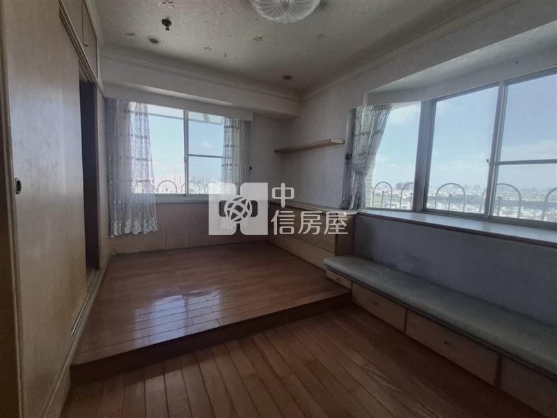 安南台南第一 三房樓中樓車寓房屋室內格局與周邊環境