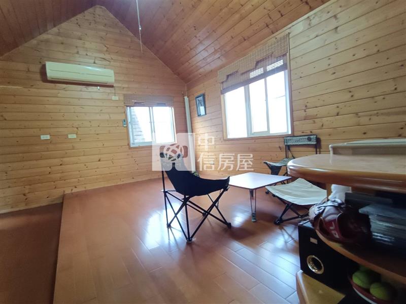 東山青山渡假溫泉小木屋房屋室內格局與周邊環境