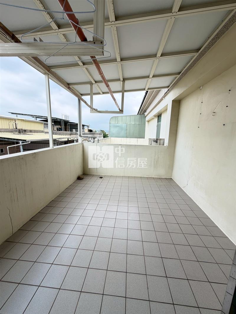斗六嘉東雙車庫別墅房屋室內格局與周邊環境