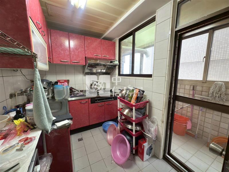 西區景觀樓平車3房房屋室內格局與周邊環境