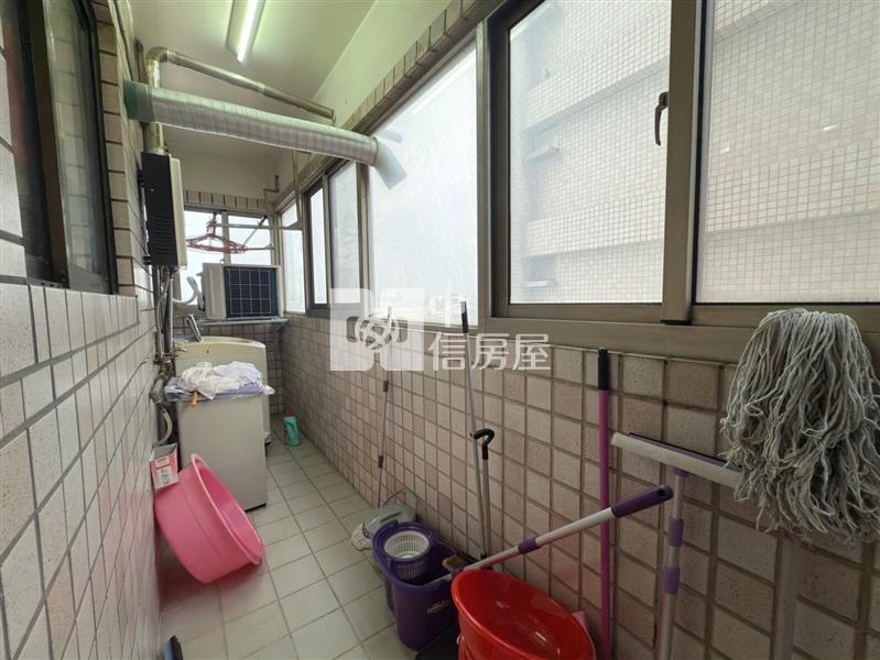 西區景觀樓平車3房房屋室內格局與周邊環境