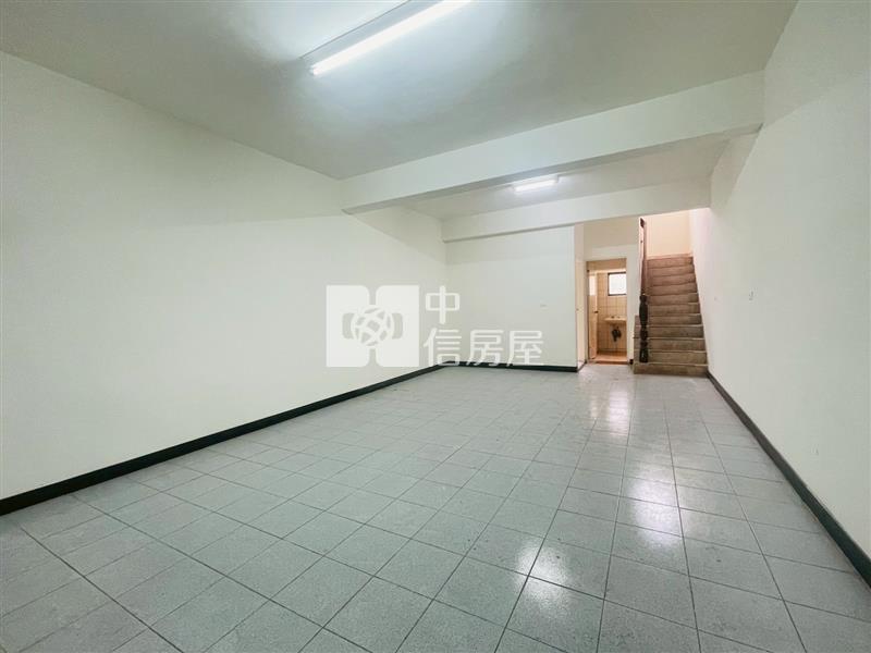 斗六重光車庫透天房屋室內格局與周邊環境