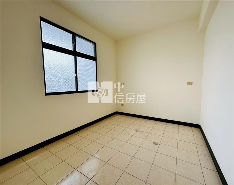 斗六重光車庫透天房屋室內格局與周邊環境