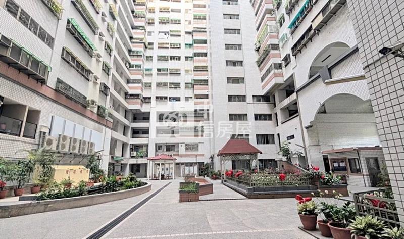 復華兩房大露台平車電寓房屋室內格局與周邊環境