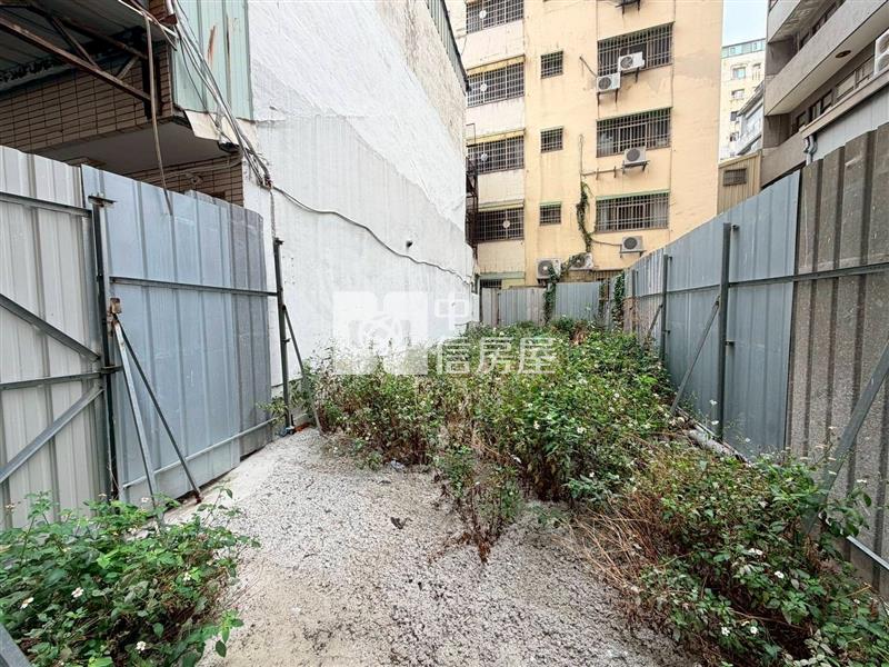 柳川水岸旁商一建地附建照房屋室內格局與周邊環境