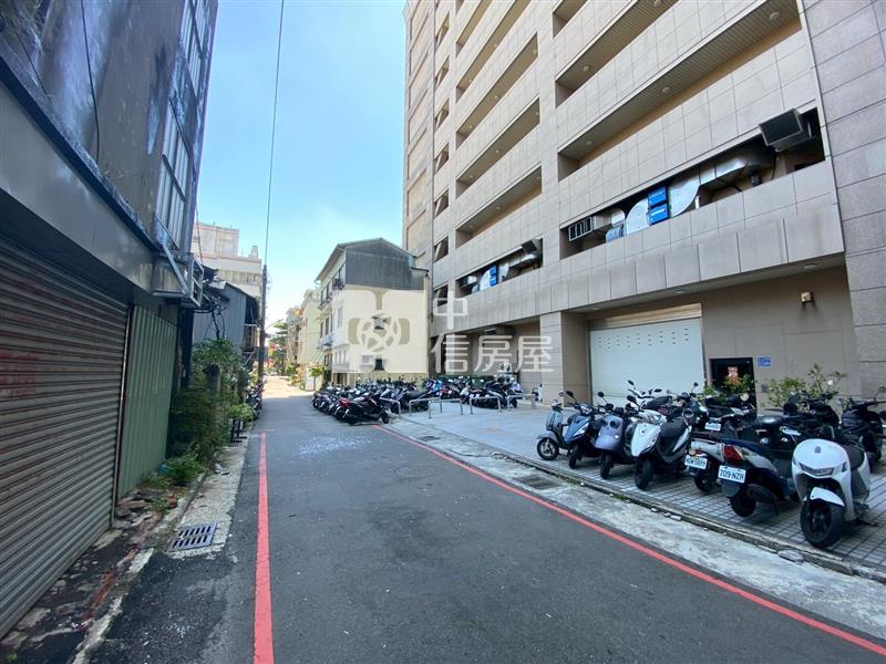 柳川水岸旁商一建地附建照房屋室內格局與周邊環境