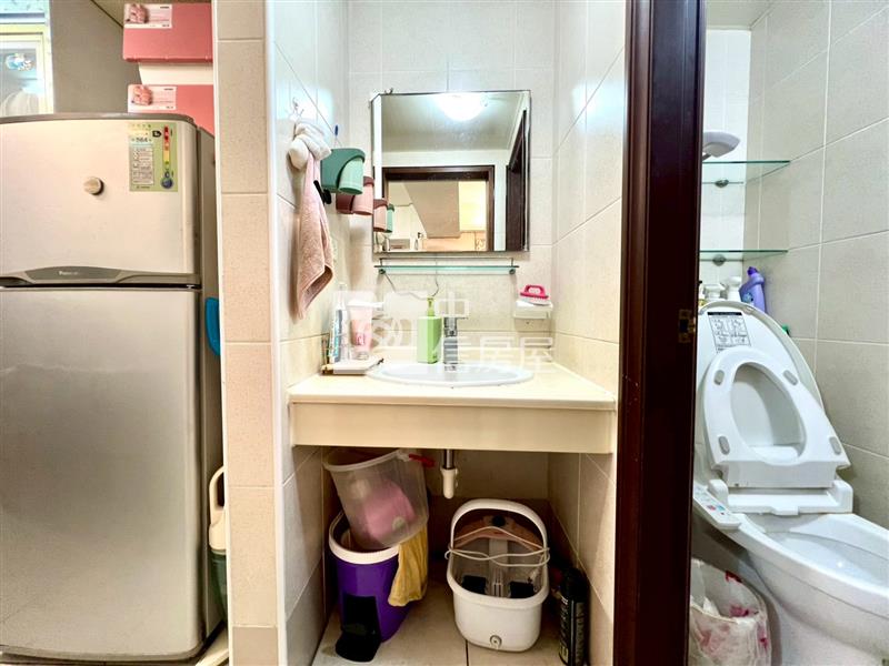 美麗歐洲溫馨2房車房屋室內格局與周邊環境