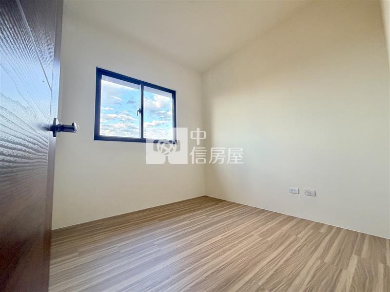 佳美城肯中港學區兩房兩衛美廈房屋室內格局與周邊環境