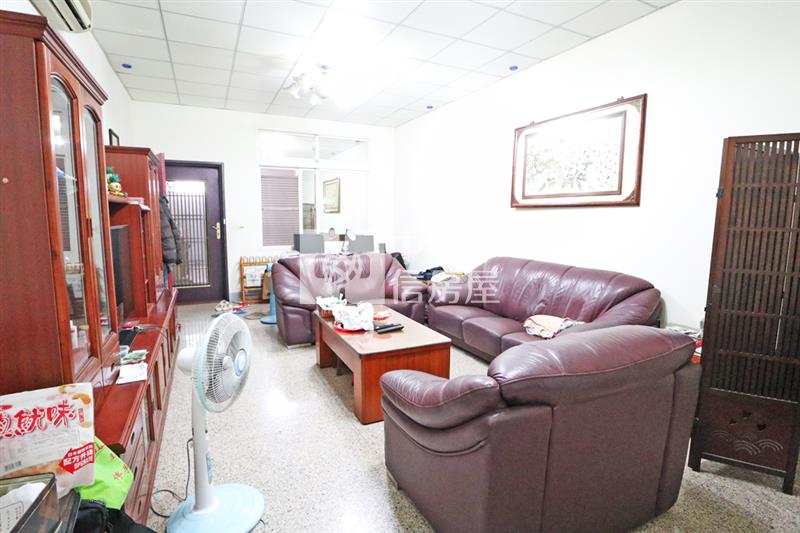 買地送屋/烏日乙工角間雙透天廠住房屋室內格局與周邊環境