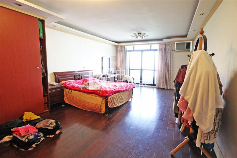 買地送屋/烏日乙工角間雙透天廠住房屋室內格局與周邊環境