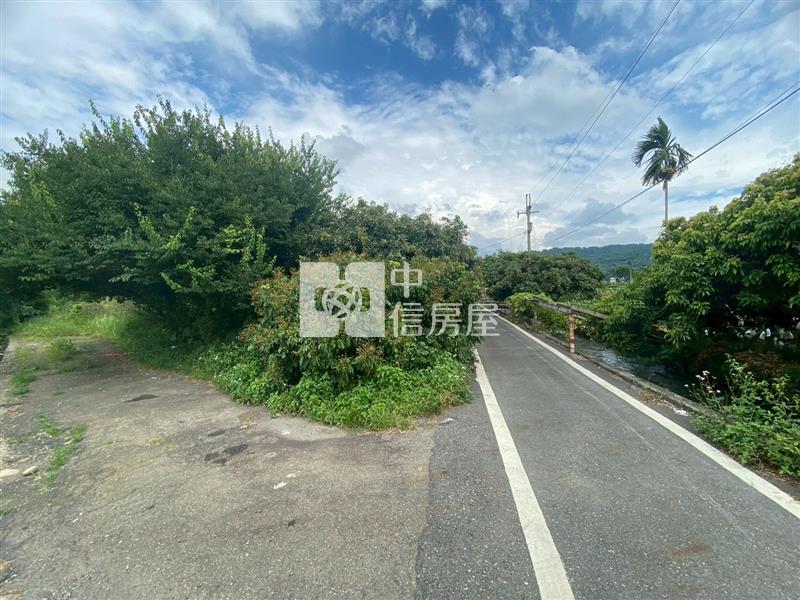 草屯大面寬農地- 荔枝園房屋室內格局與周邊環境