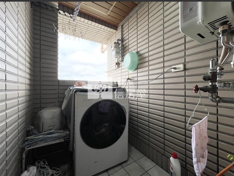 內壢鼎藏晶華景觀2房有長租車位房屋室內格局與周邊環境