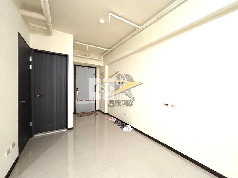 【星鑽】桃園高鐵站前第一排亞昕喜徠登1+1房車房屋室內格局與周邊環境