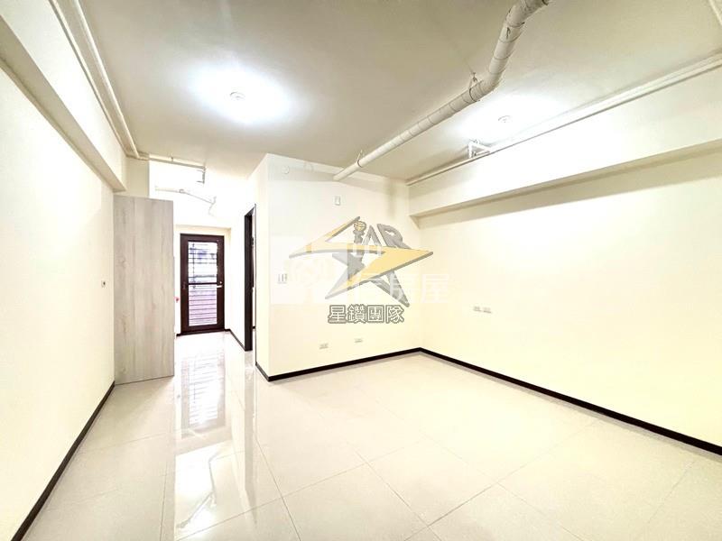 【星鑽】桃園高鐵站前第一排亞昕喜徠登1+1房車房屋室內格局與周邊環境