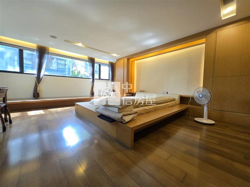 百溱觀電梯大別墅房屋室內格局與周邊環境