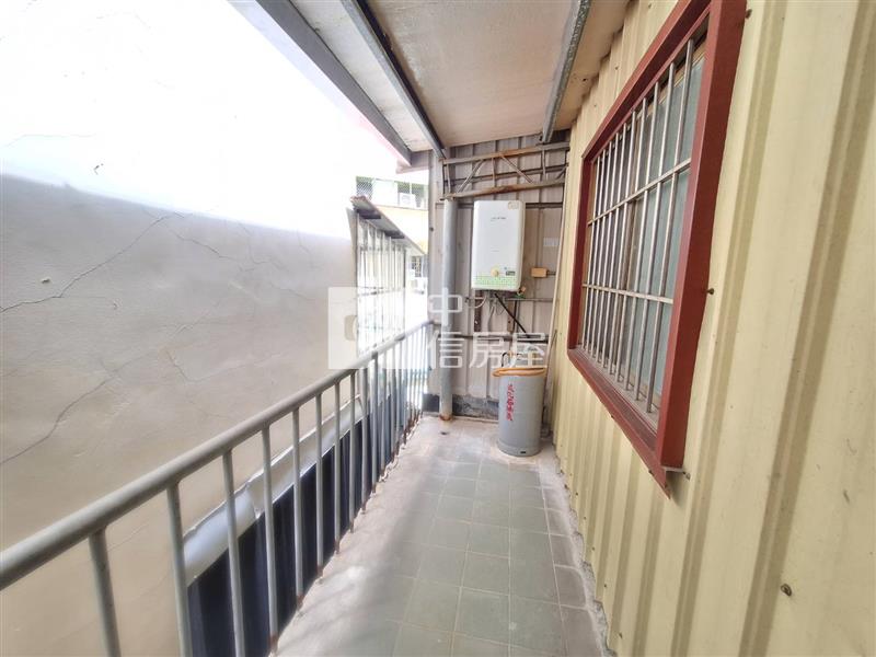 歸仁圓環1+2樓店住房屋室內格局與周邊環境