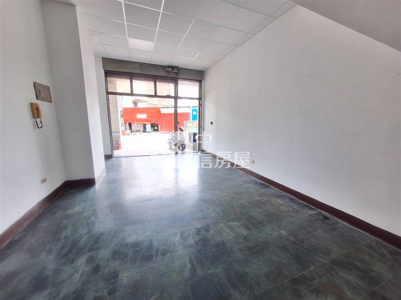 歸仁圓環1+2樓店住房屋室內格局與周邊環境