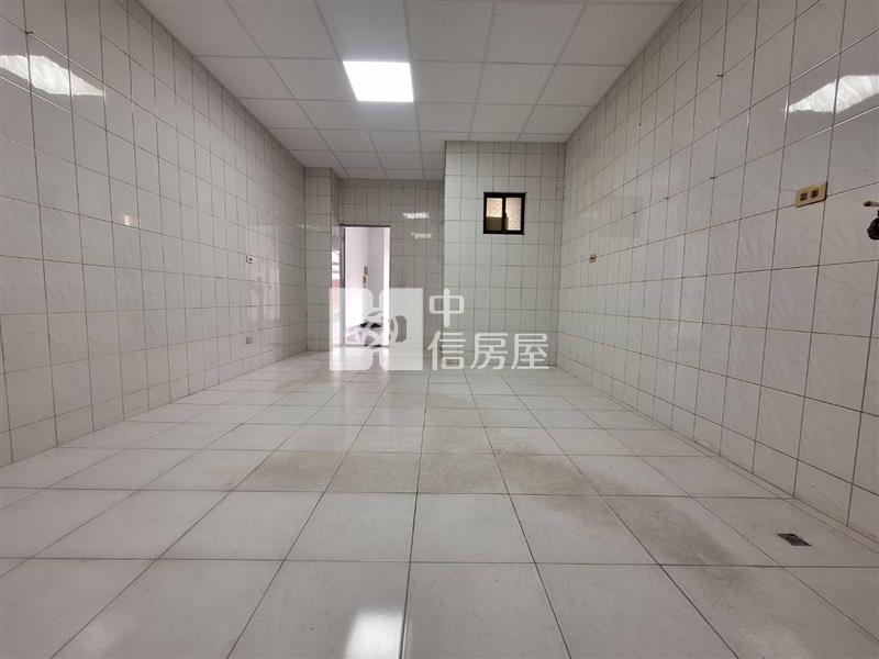 歸仁圓環1+2樓店住房屋室內格局與周邊環境