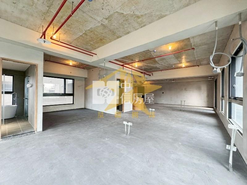 【星鑽】桃園中路俬藏泱4房雙車位(半毛胚)露台戶房屋室內格局與周邊環境