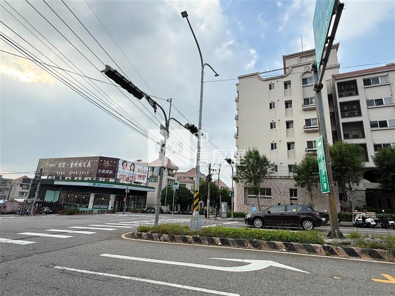 弘光科大旁大面寬建地(專任)房屋室內格局與周邊環境