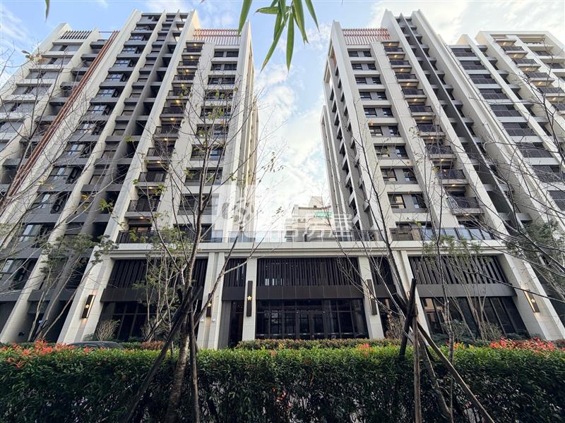 漢神櫻花知築全新2房2衛平車房屋室內格局與周邊環境