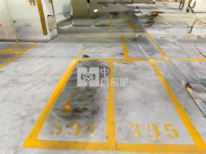 影三新城三房平車房屋室內格局與周邊環境