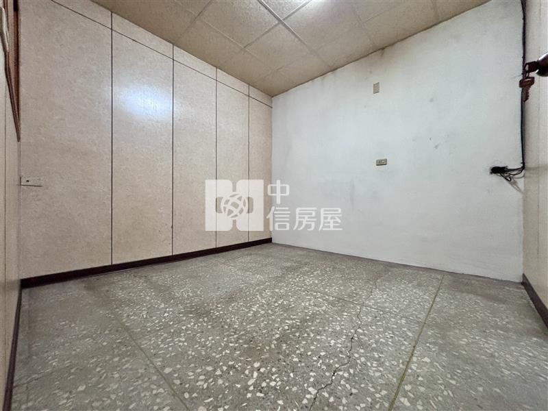 後龍交流道透天房屋室內格局與周邊環境