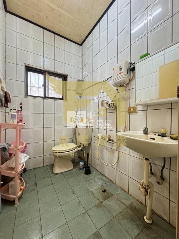 宋屋國小全聯社 活巷透天房屋室內格局與周邊環境