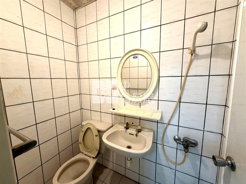 近平鎮高中公寓2樓房屋室內格局與周邊環境