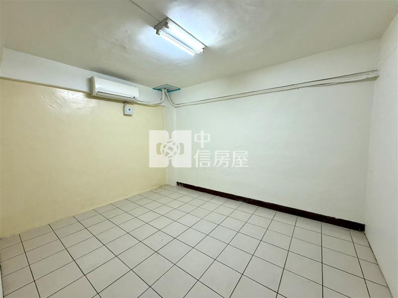 近平鎮高中公寓一樓+門口停車房屋室內格局與周邊環境